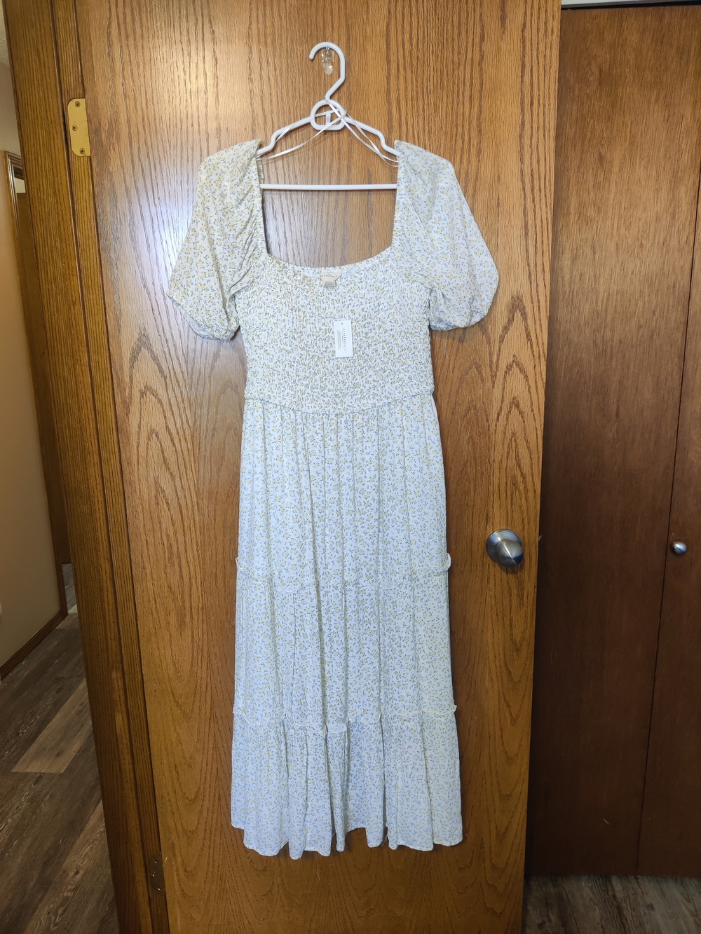 Aeropostale Floral Tiered Maxi Dress with Puff Sleeves